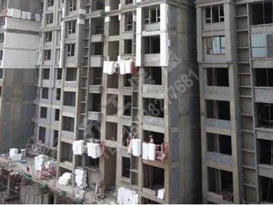 外墻洛陽(yáng)巖棉板保溫施工埋貼網(wǎng)格布怎么使用？